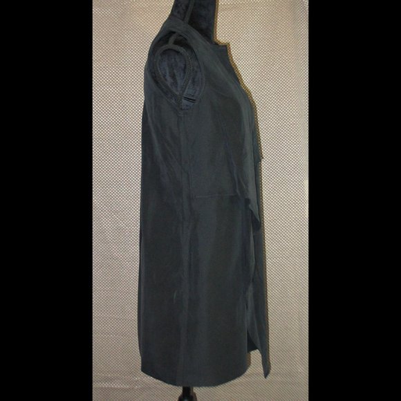 Club Monaco black sleeveless top T0007 - Picture 3 of 3